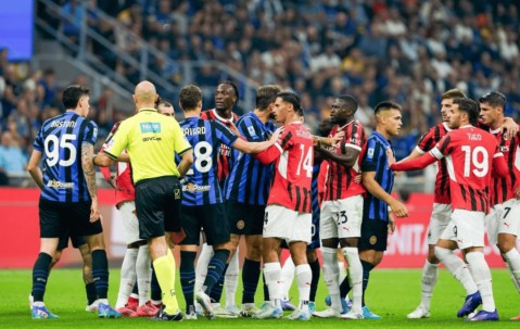 开云体育下载-欧冠窗口期走向成谜；国际米兰官宣签约；信心回归；资深球员宣示担当的简单介绍