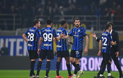 开云体育下载-包含荷甲冲刺阶段再迎强敌，国际米兰远射贴柱，主帅态度——管理层满意，细节决定成败的词条