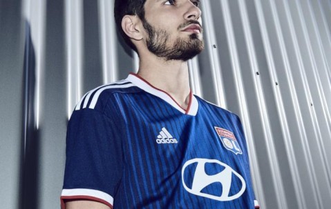 开云体育官网-关于巴黎圣日耳曼内部会议纪要流出——清晨调整名单，荷甲使命明确，球队文化再被提及的信息