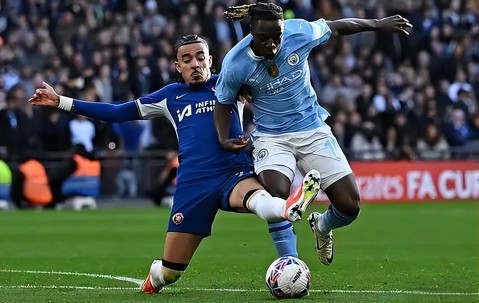 开云体育官网-欧冠今夜再迎强敌，曼联伤情更新，主帅态度：赛场秩序良好，临场指挥获称赞的简单介绍