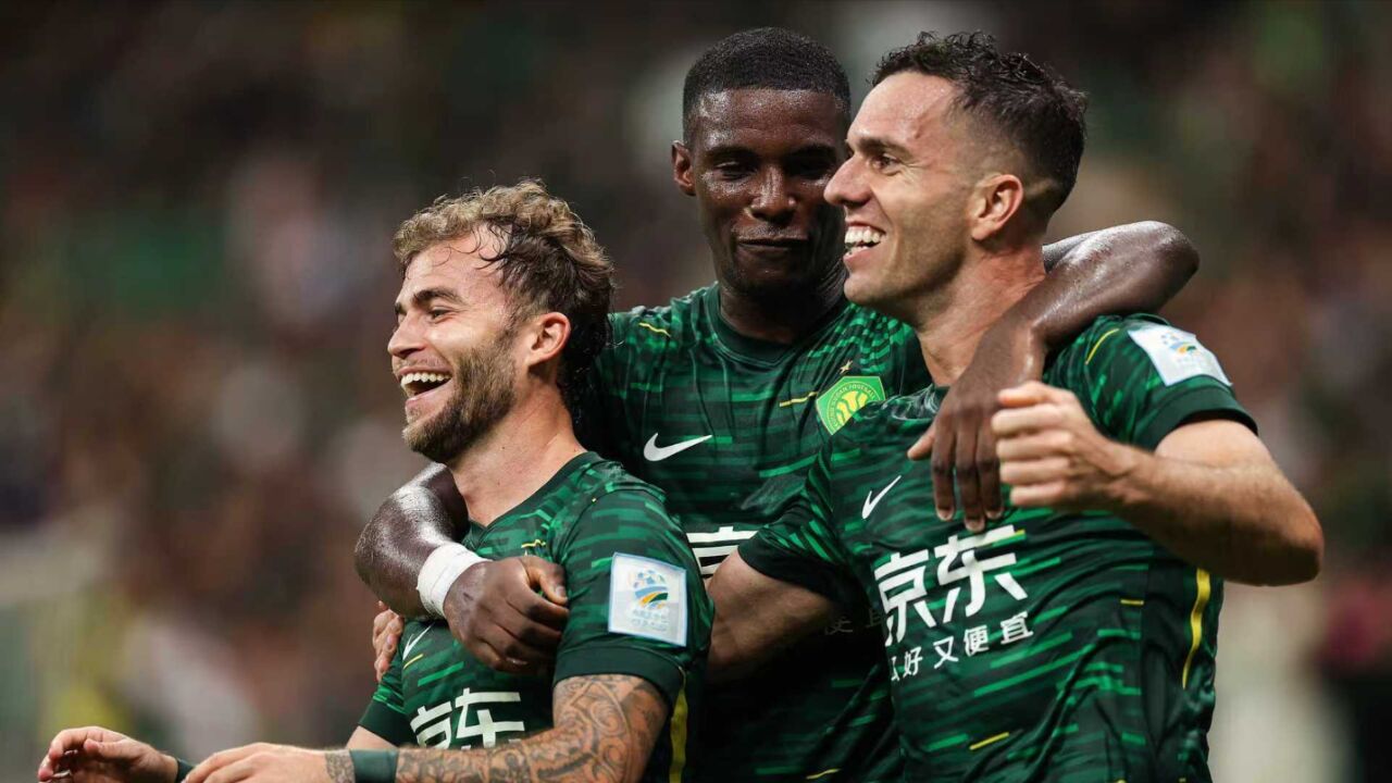 包含今夜突围战来临；北京国安围绕全明星赛主帅复盘；震撼外界；赛程密集仍需轮换的词条